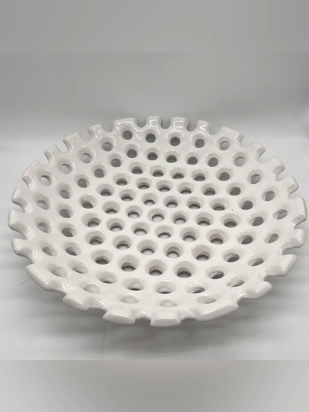 White ceramic decorative bowl